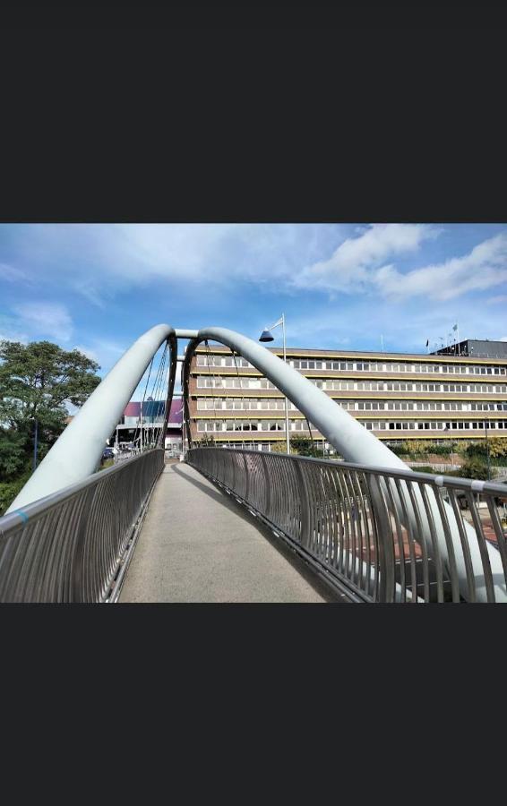 Kent, Dartford Station Apartments Luaran gambar